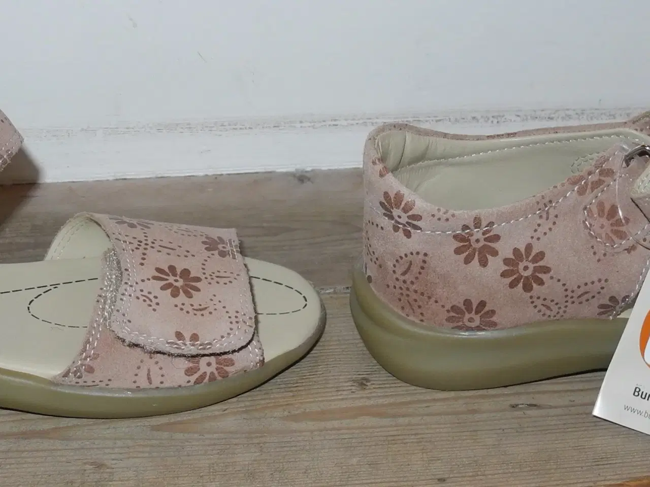 Billede 2 - Helt nye brune Bundgaard sandaler