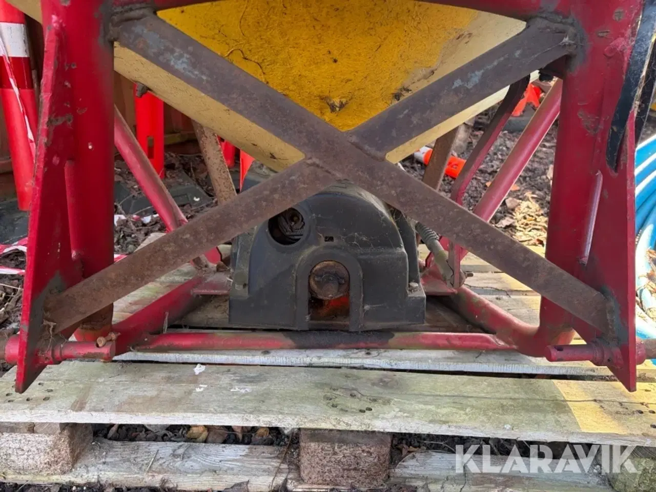 Billede 12 - Saltspreder med PTO Vicon