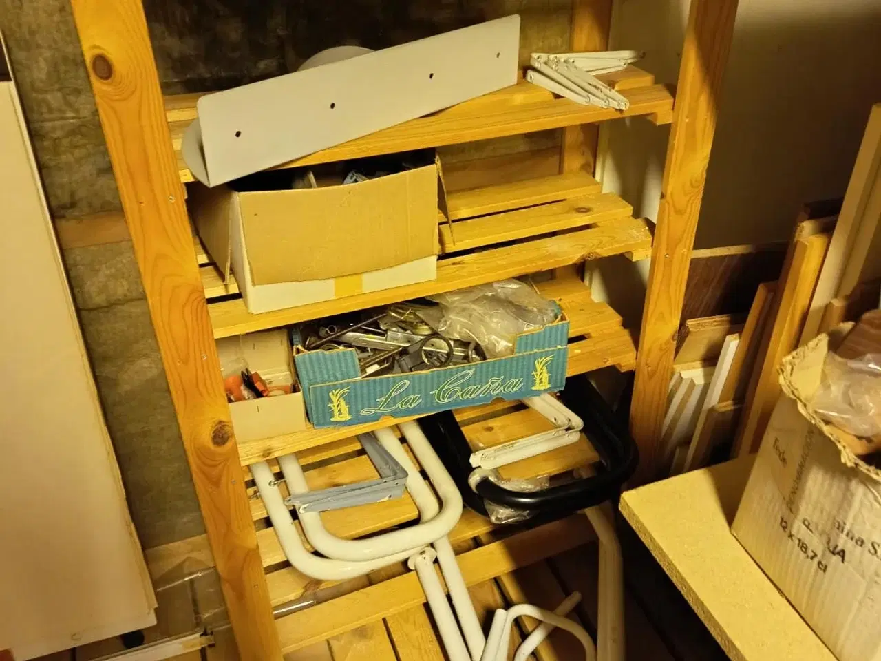 Billede 10 - En masse fra huset jeg skal af med 