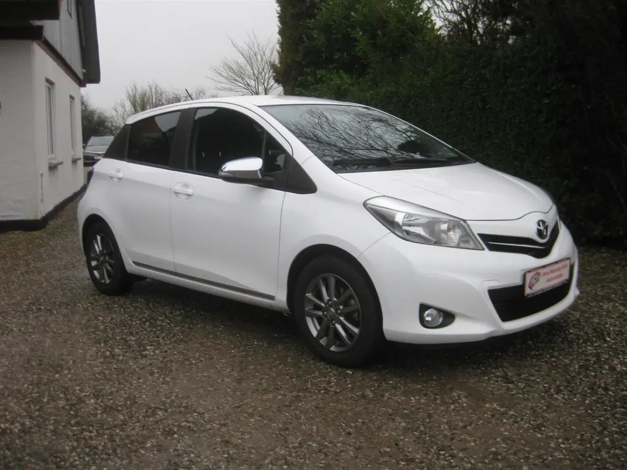 Billede 1 - Toyota Yaris 1,3 VVT-I T2 Style 100HK 5d 6g