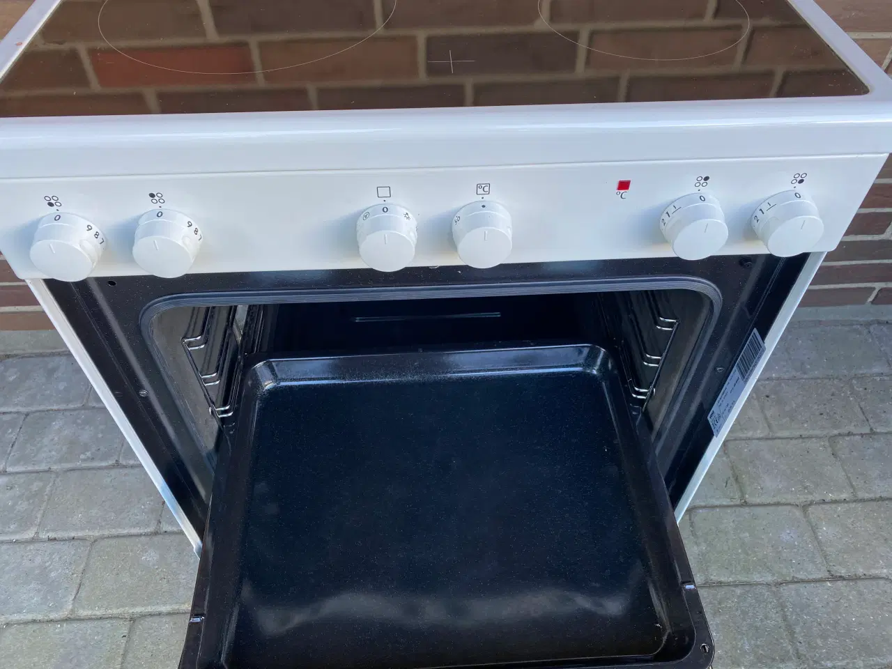 Billede 4 - Voss keramisk komfur med varmluft ovn.