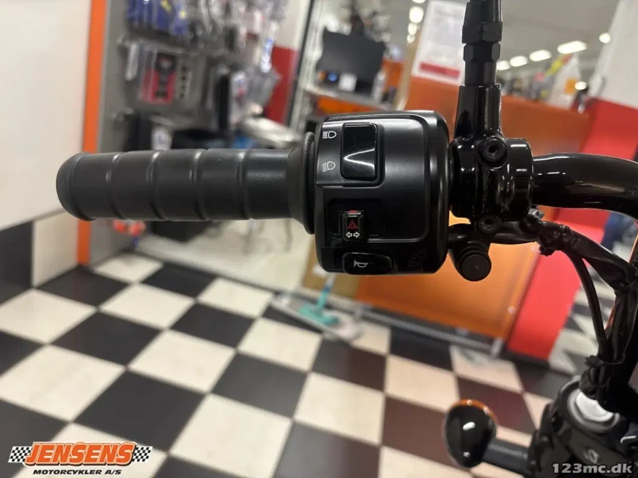 Billede 8 - Indian Scout Sixty Bobber