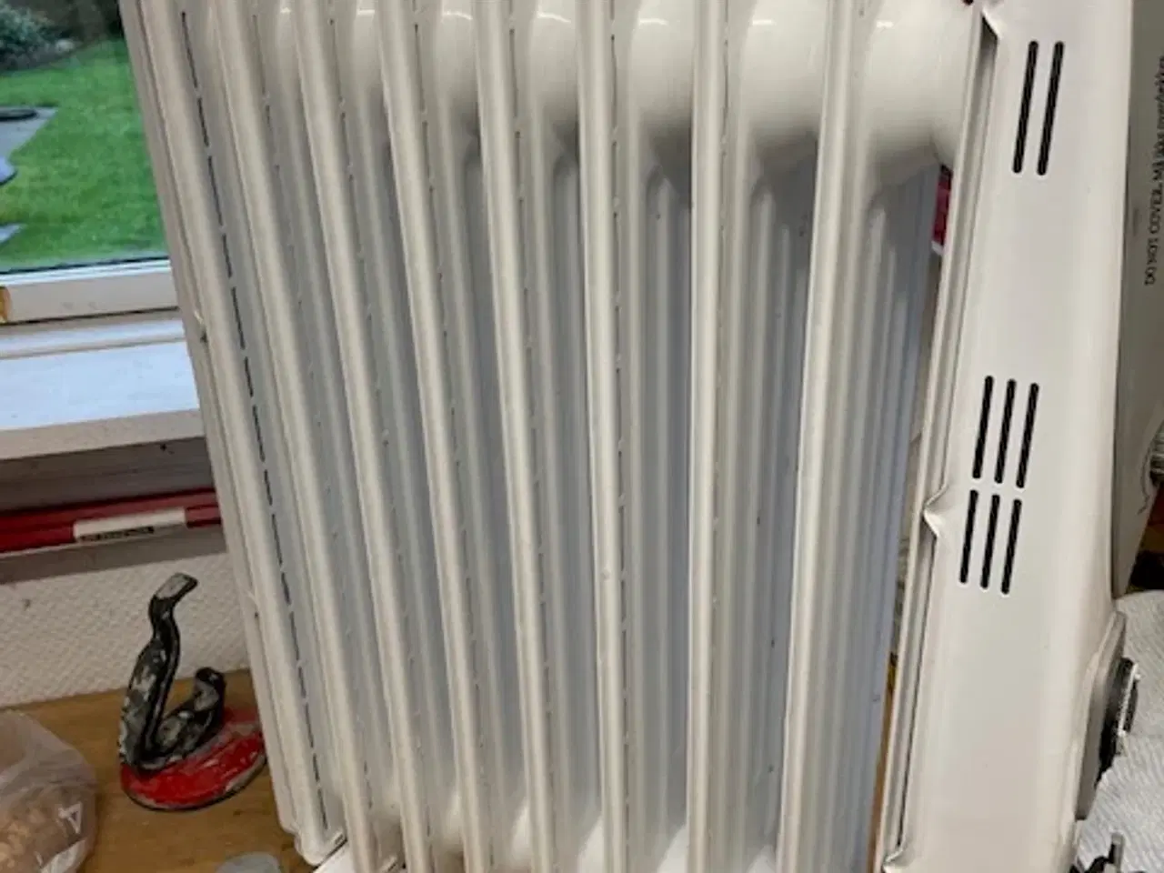 Billede 2 - Elradiator med olie , 9 ribber