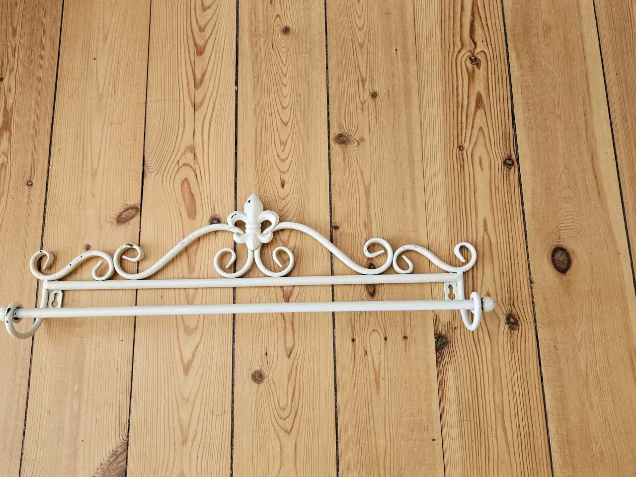 Billede 1 - Håndklæde Holder 