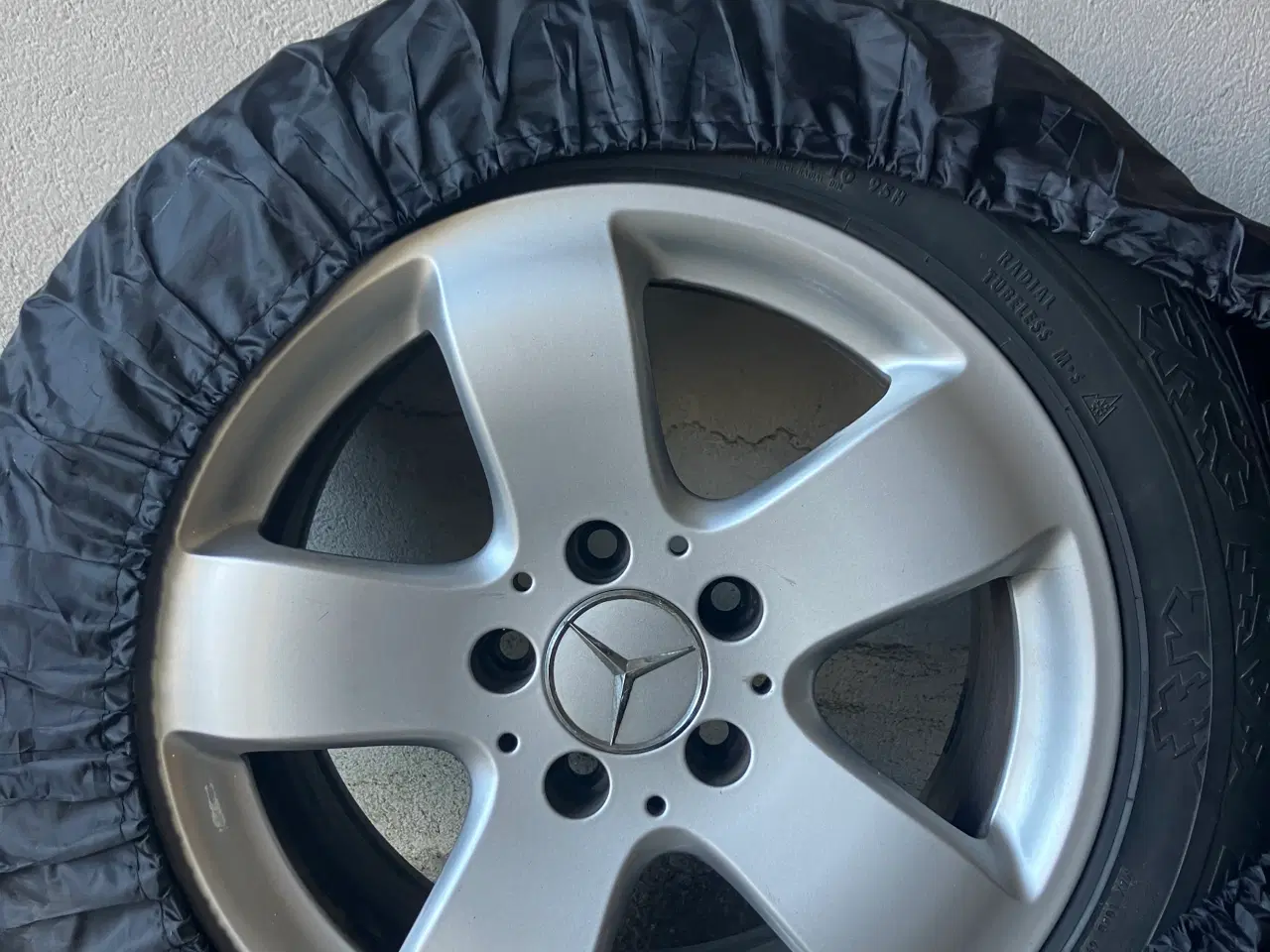 Billede 1 - Vinterhjul (16" fælge)