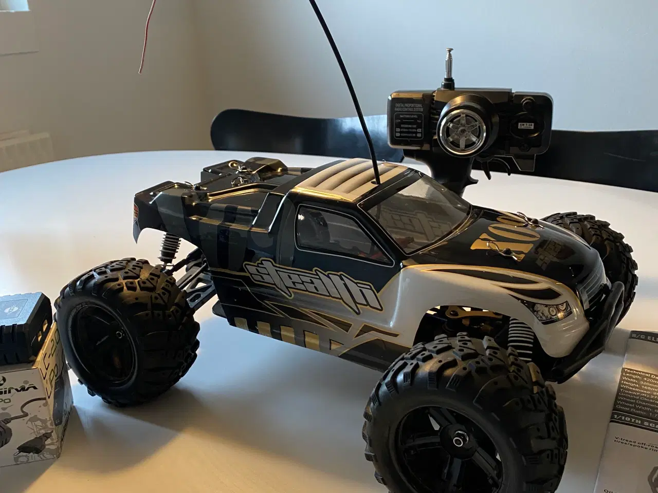 Billede 2 - Fjernstyret Bil lynhurtig Stealth Brushless 