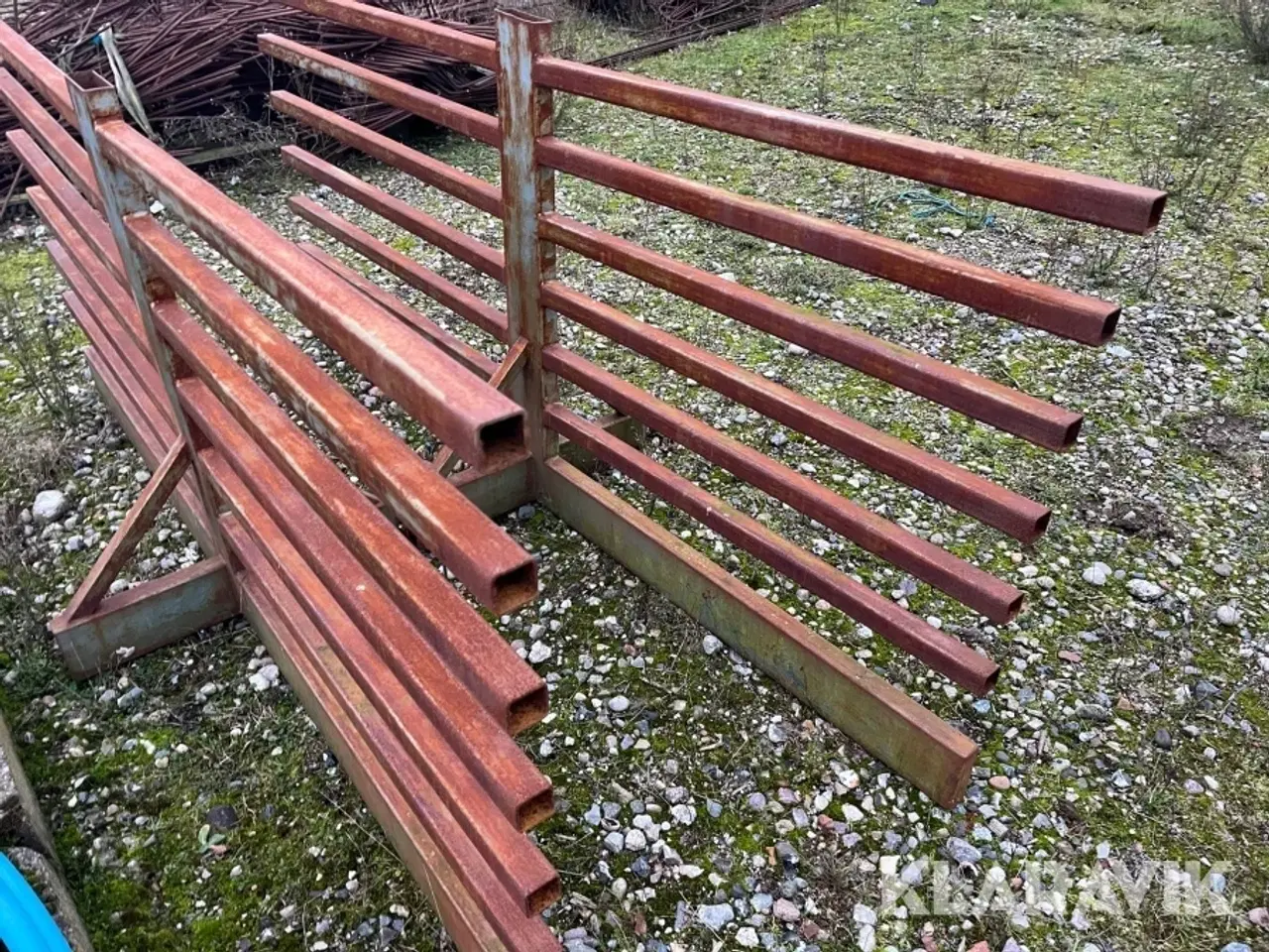 Billede 4 - Jern reol 2 styk