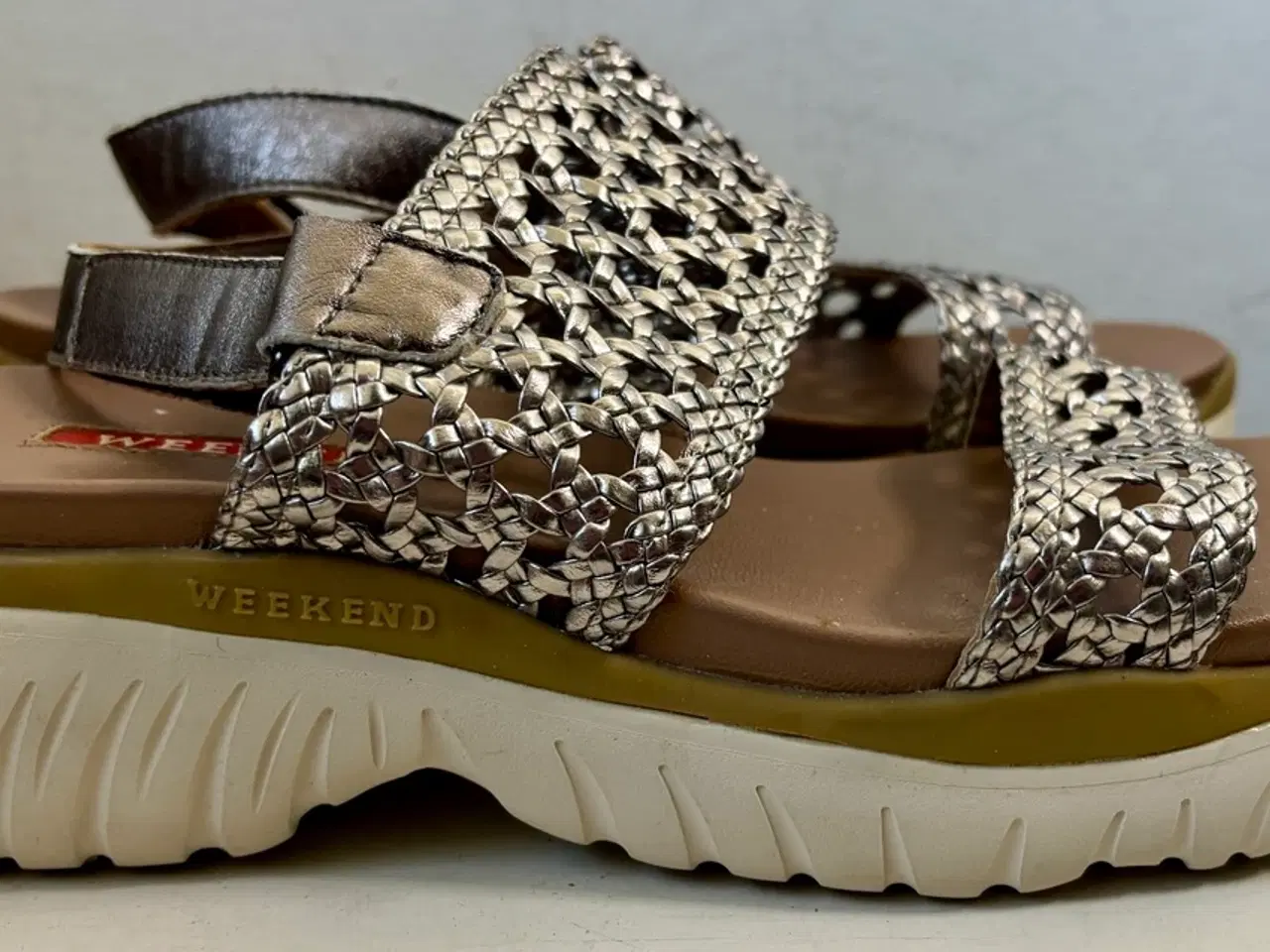 Billede 4 - Pedro Miralles, sandaler m guldflet, str 39