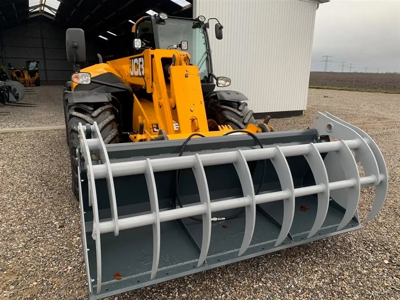 Billede 2 - JCB MULTISKOVL 240CM