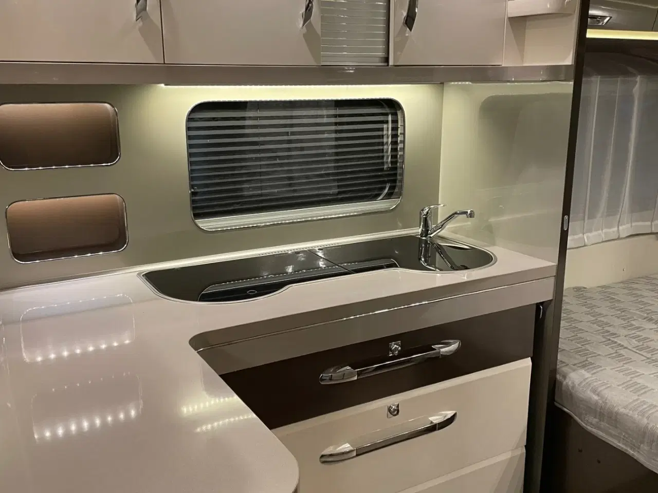 Billede 4 - Hobby Premium 560 CFE (2017. Reg. f. gang 2019)