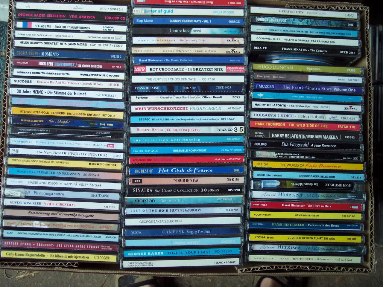 Billede 3 - 300 COUNTRY & FOLK CDer + andre genrer sælges………..