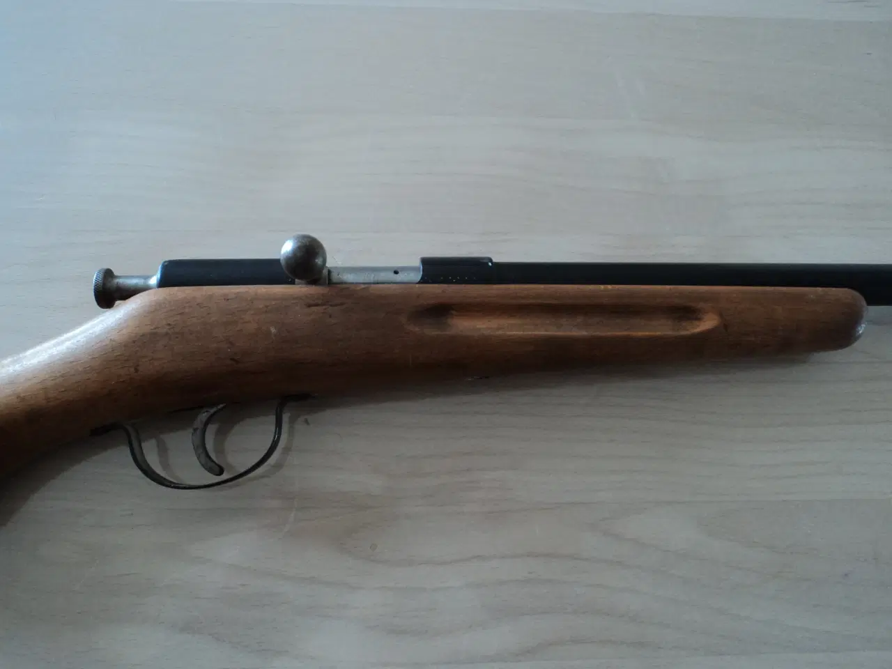 Billede 1 - Deaktiveret salonriffel 9 mm.
