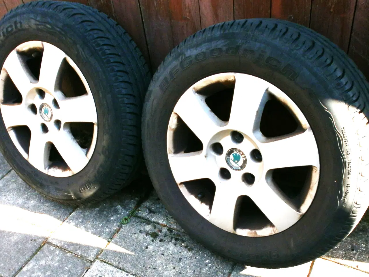 Billede 2 - 4 stk. SKODA ALUFÆLGE med 195/65/15 DÆK