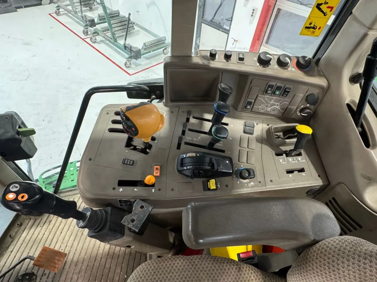 Billede 16 - John Deere 6140M MED TLS AFFJEDRET FORAKSEL