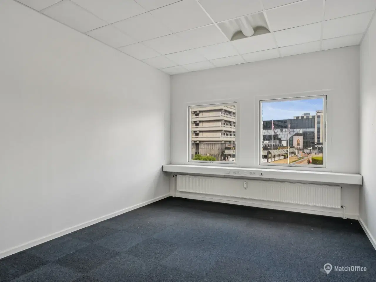 Billede 12 - Moderne kontorlokale med synlig placering