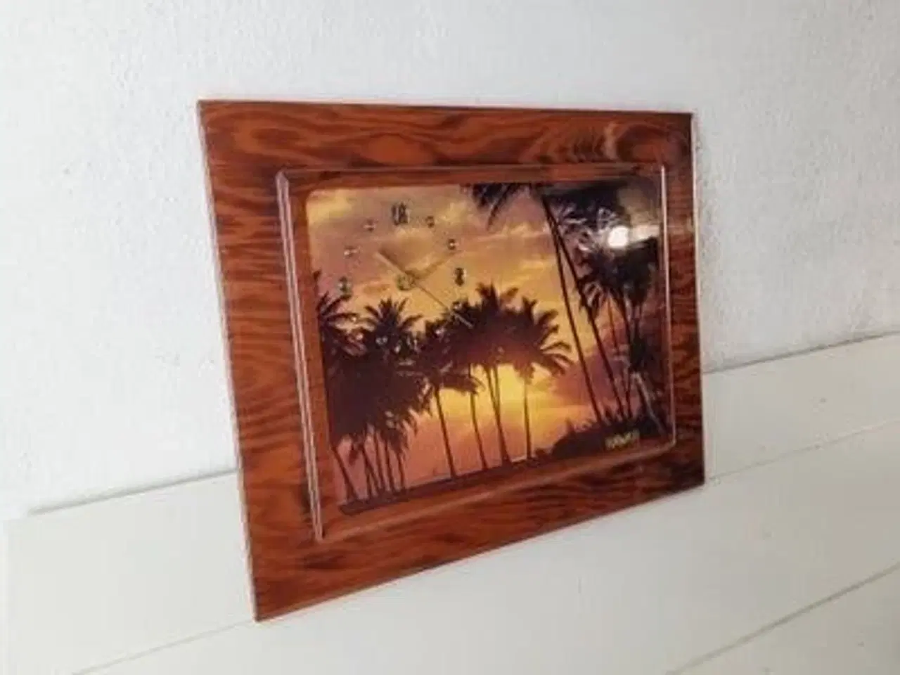 Billede 5 - ⭐️- Vintage Hawaii souvenir ur i lakeret træ