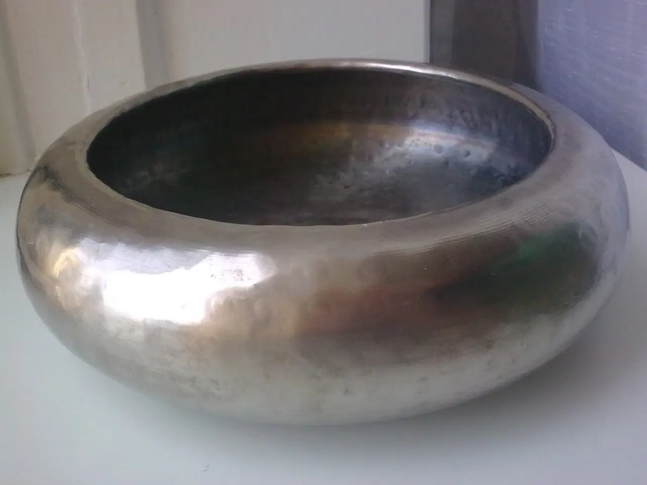 Billede 6 - Hamret metal deko skål NY eller Dansk kunst