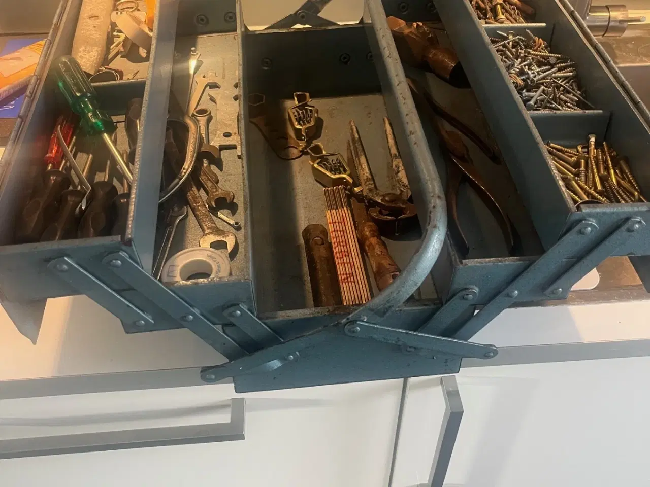 Billede 1 - 2 store værktøjskasser sælges