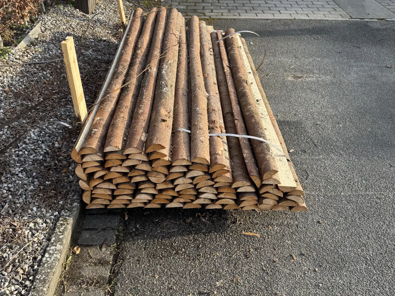 Billede 1 - Halve granrafter 6-10 cm i diameter