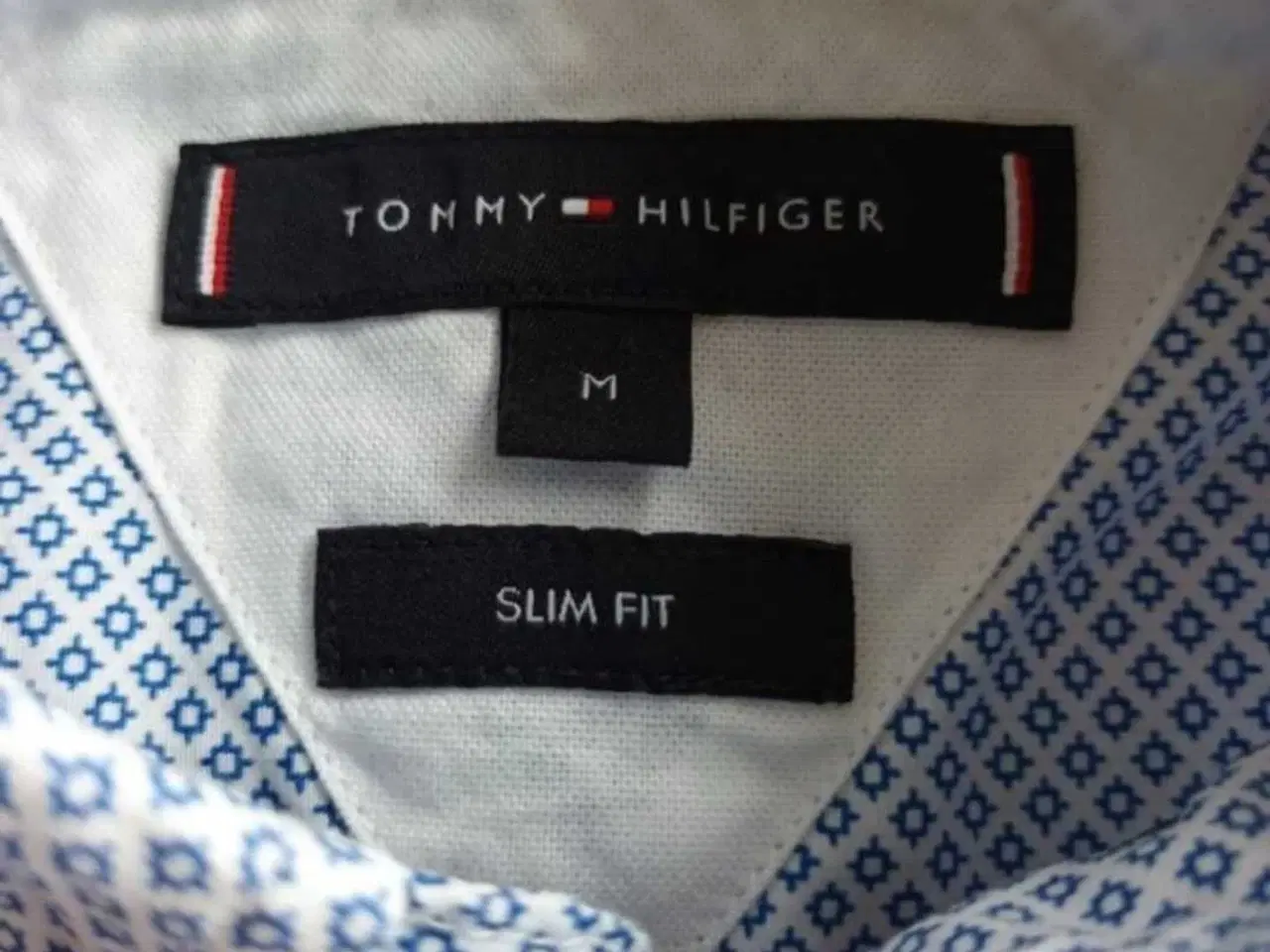 Billede 6 - Skjorte. Tommy Hilfiger. Medium 