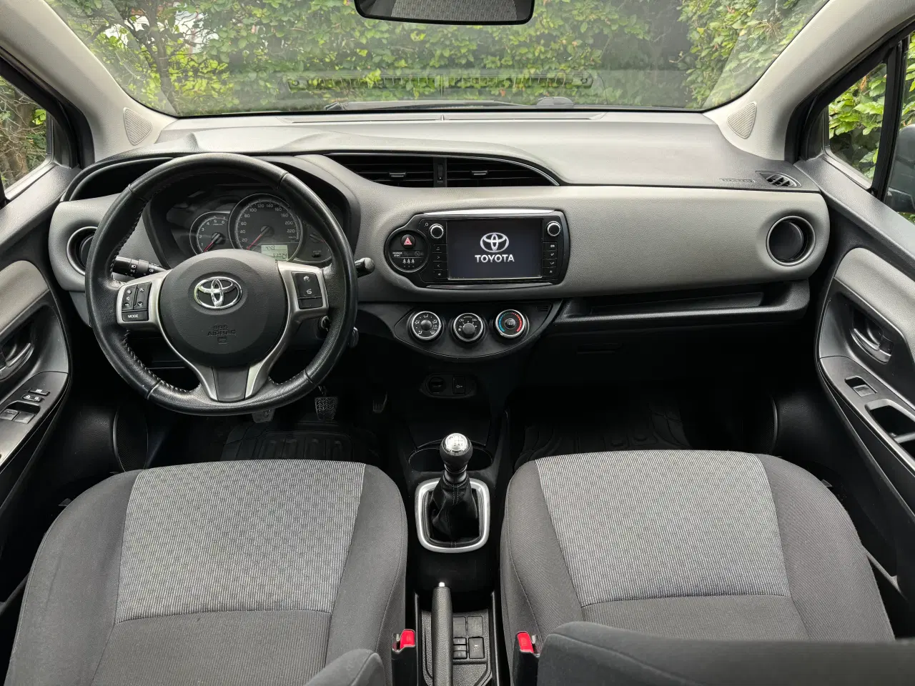Billede 8 - Toyota Yaris 1,4 D-4D T2 Premium Diesel Km 107.000