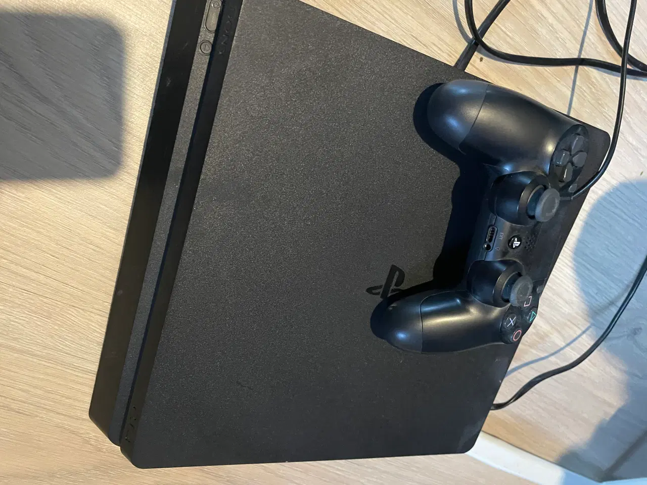 Billede 1 - Ps4 inkl controller