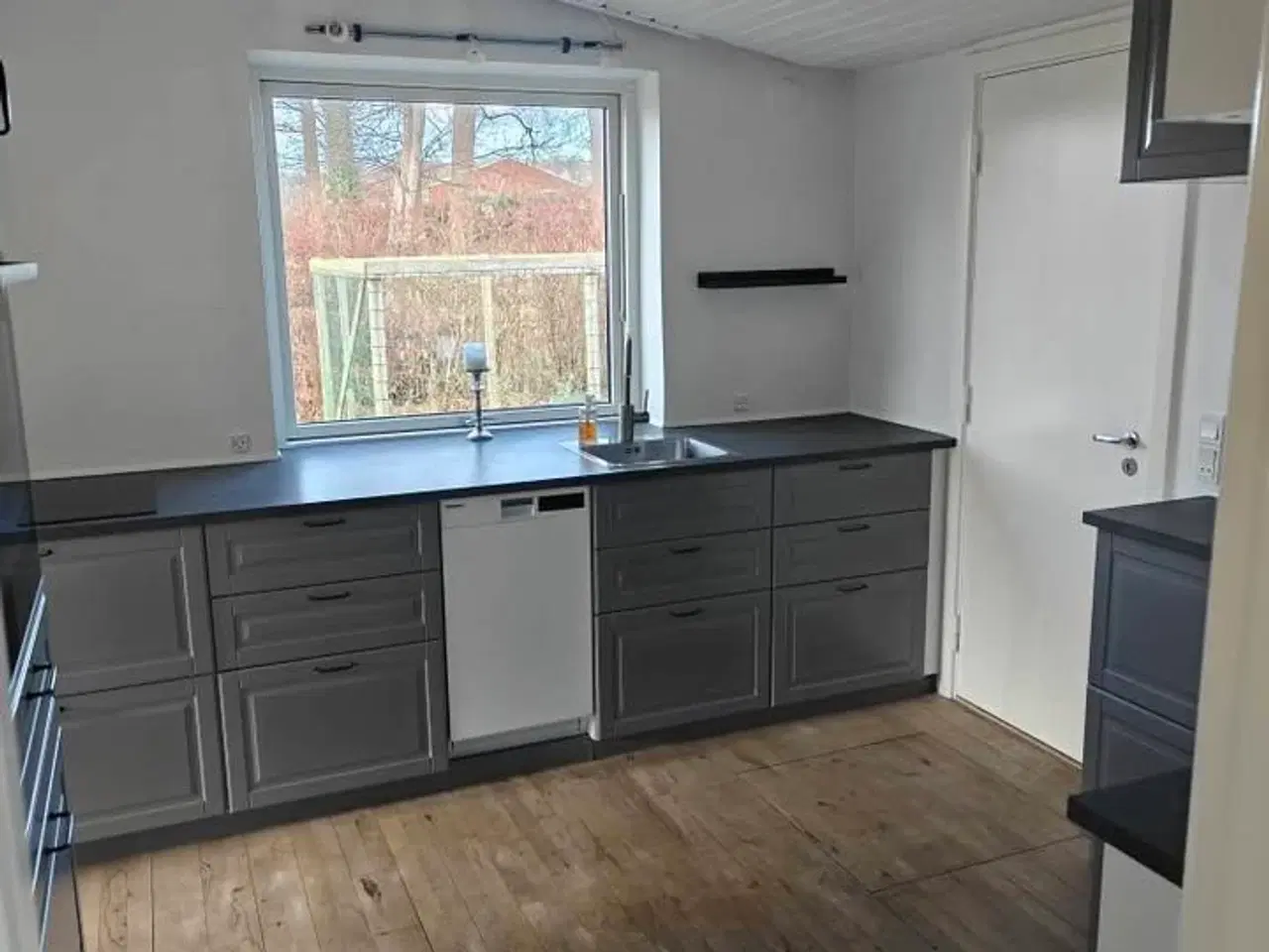 Billede 2 - Lys og rummelig andelsbolig med have (BUD MODTAGES