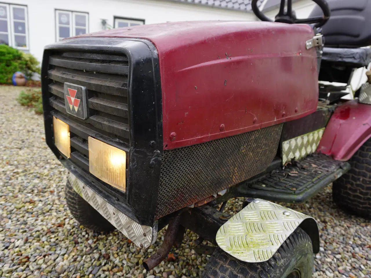 Billede 3 - Motorhjelm til havetraktor