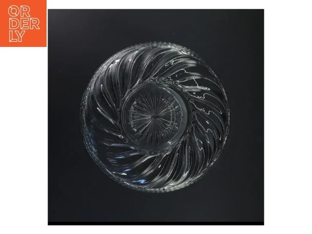Billede 3 - Glas fad med mønster (str. Ø 29,5 cm)