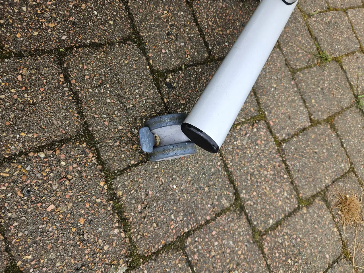 Billede 5 - Ropox Justerbart bord med hjul