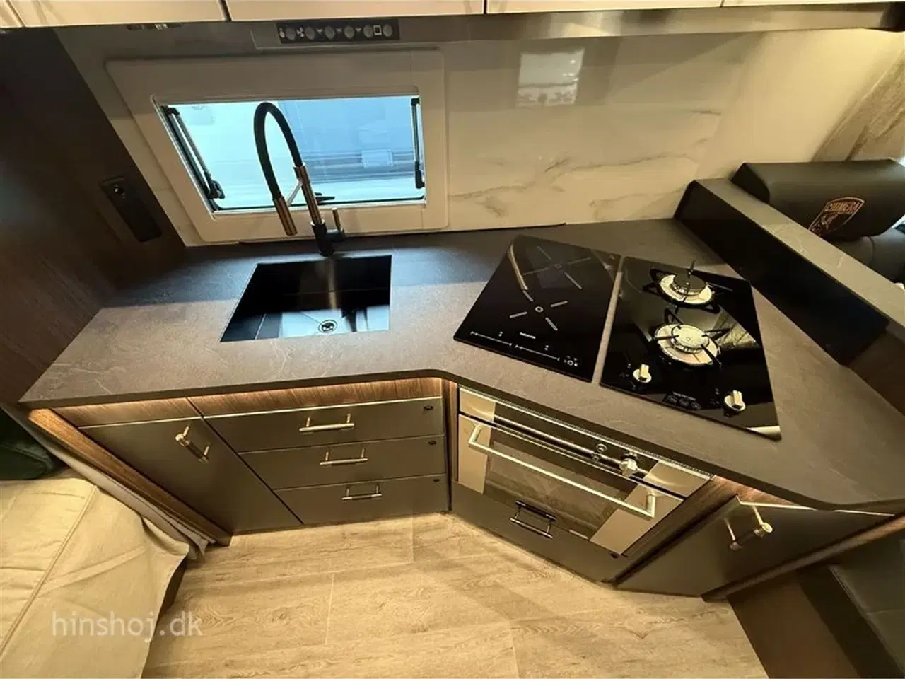 Billede 10 - 2026 - Polar Chimera 590 FWL   Polar Chimera den Eksklusive vintervogn fra Hinshøj Caravan