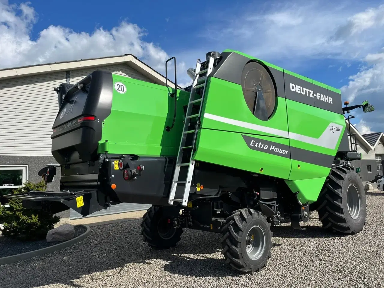 Billede 10 - Deutz-Fahr C7206 With 24feed - 7.2m header. New and unused Combine together with 7.2m header