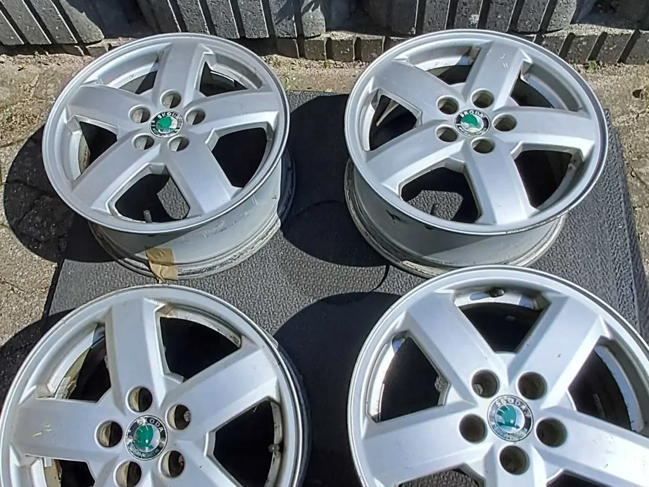 Billede 1 - Alufælge til skoda fabia