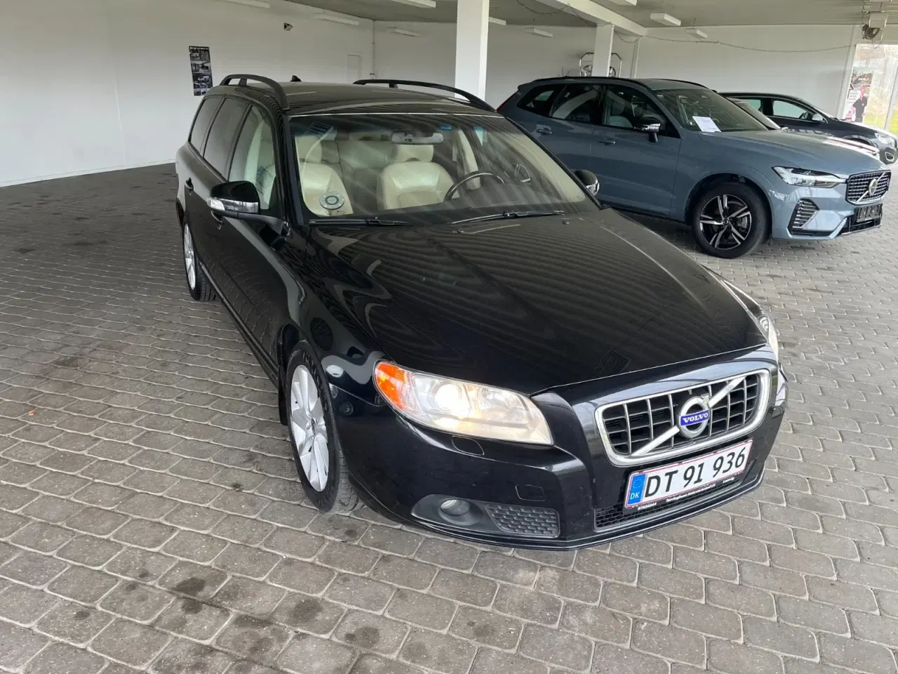 Billede 1 - Volvo V70 2,4 D 163 R-Design aut.