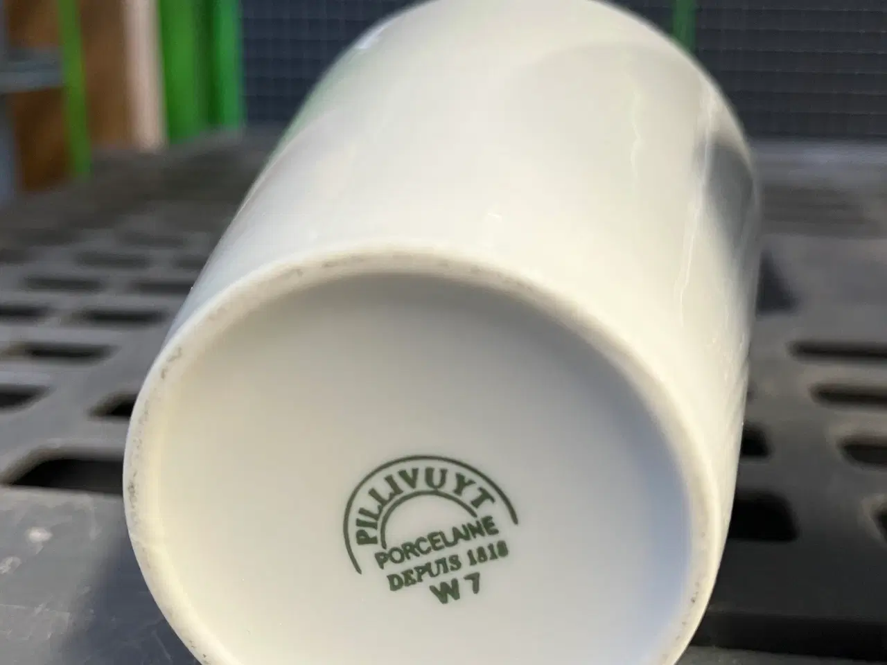 Billede 4 - 2 Pillivuyt porcelænskrus