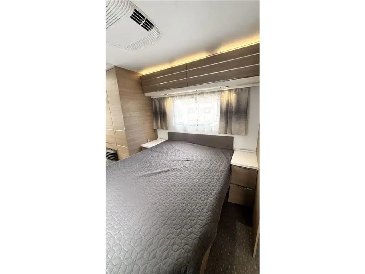 Billede 7 - 2017 - Adria Adora 613 UT   Queensbed-Gulvtemp.-Endebad-Mover-Telt