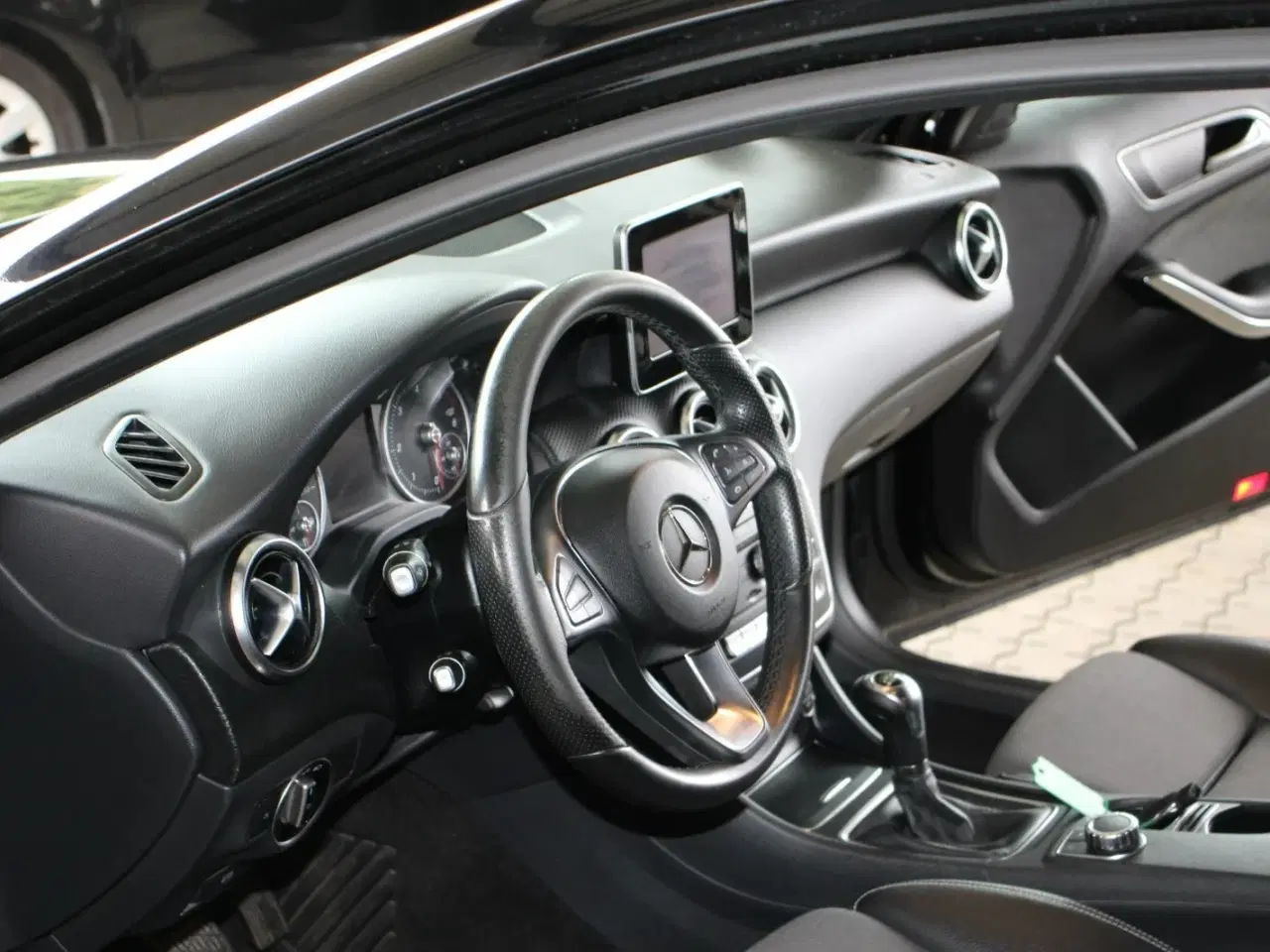 Billede 9 - Mercedes A200 d 2,2 AMG Line