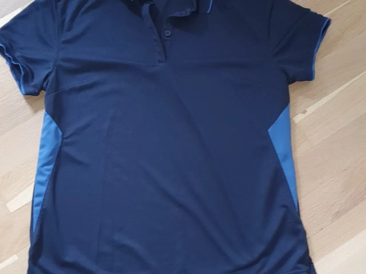 Billede 1 - Sportstrøje