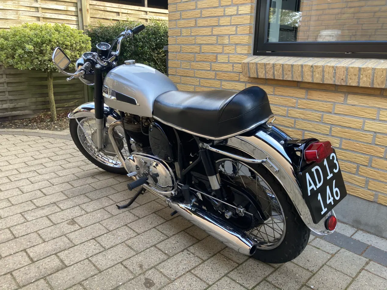 Billede 5 - Norton 650ss dobbelt kab.Featherbed stel.