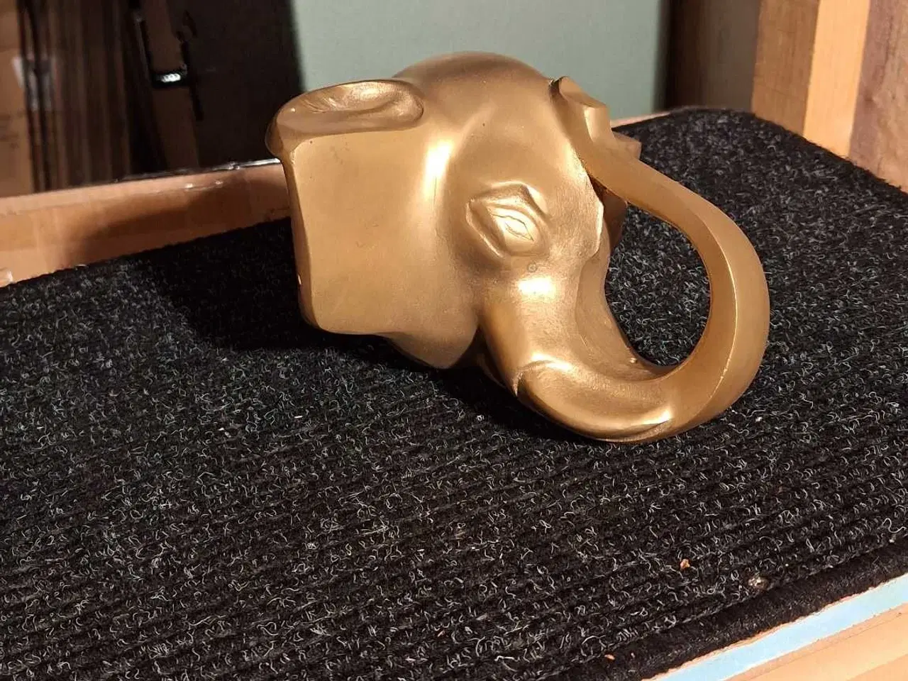 Billede 2 - Elefanthoved til bar 