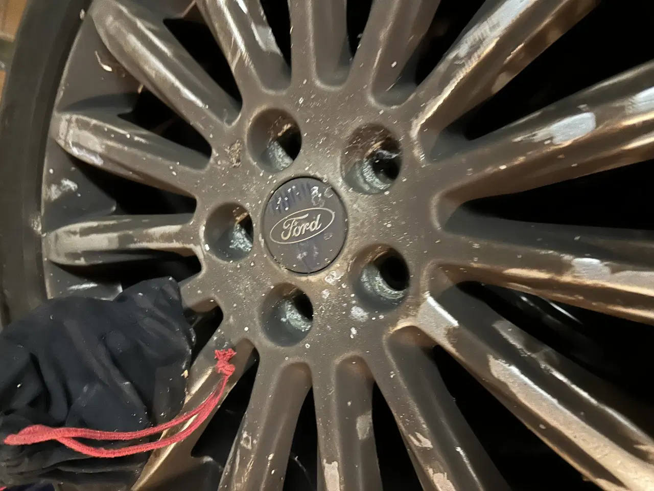 Billede 5 - Pirelli 17” sommerdæk på originale Ford fælge