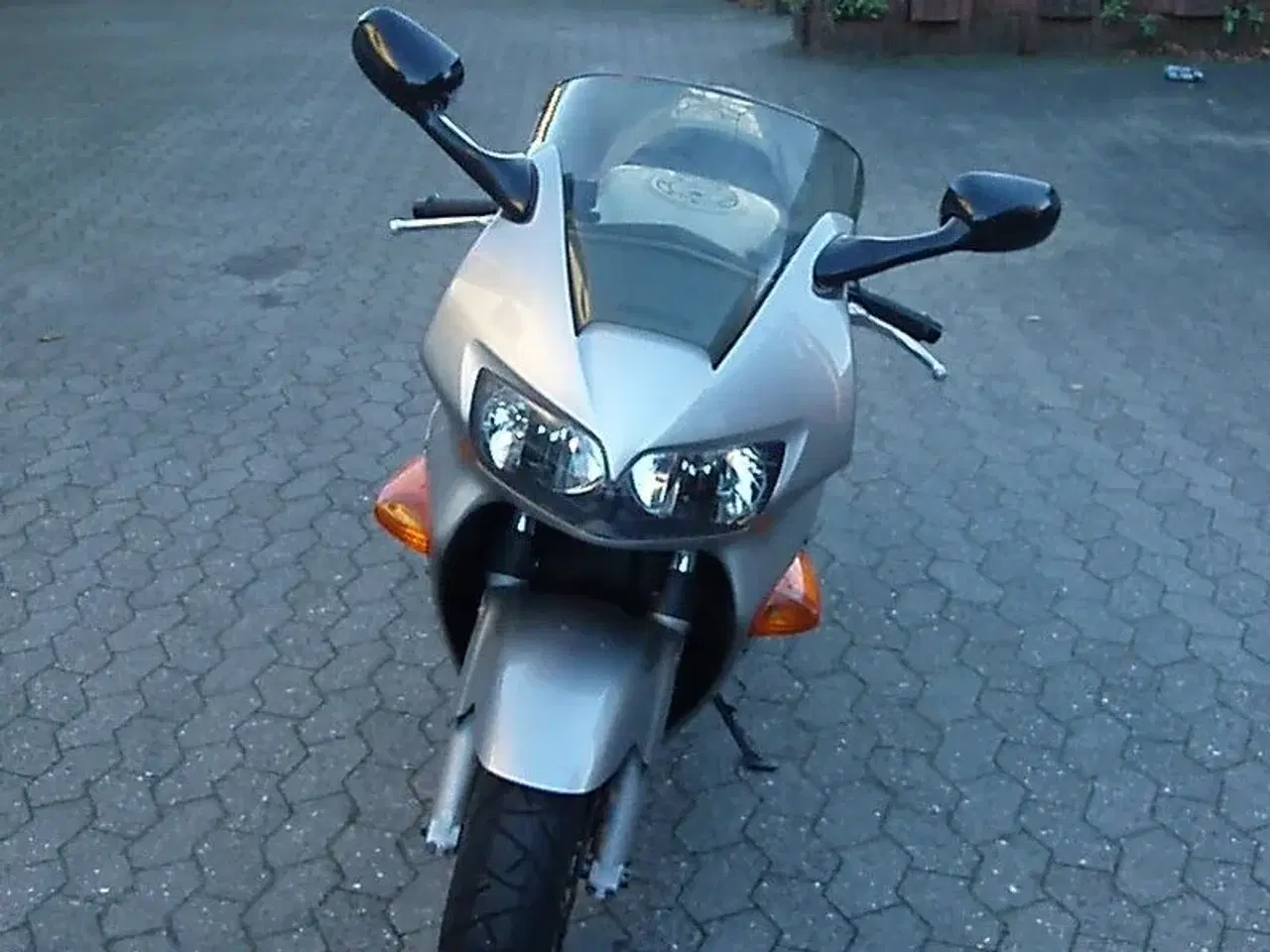 Billede 3 - Honda vfr 800