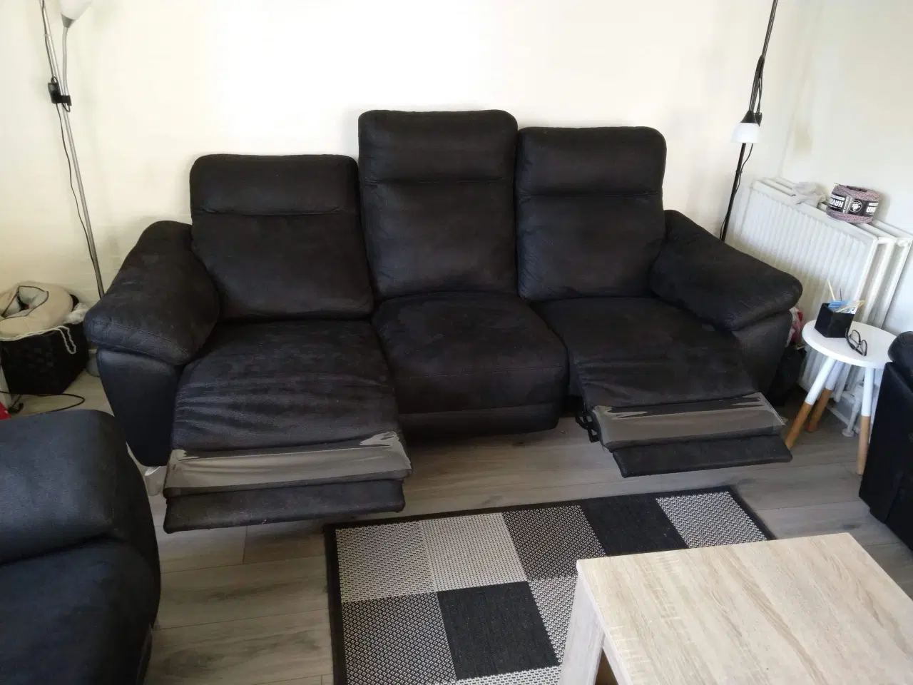 Billede 4 - 3 og 2 sofaer i ruskind ligende stof