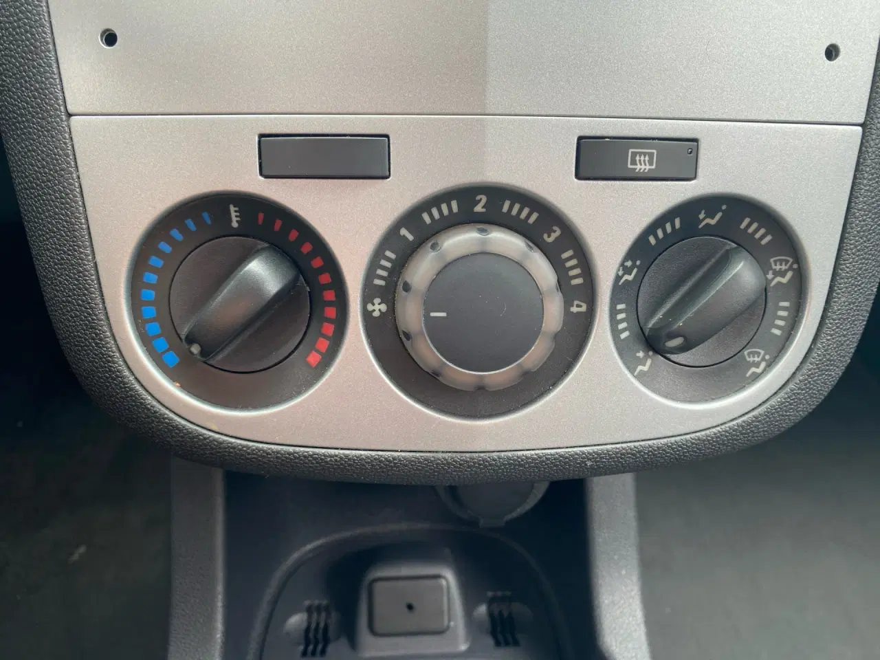 Billede 10 - Opel Corsa 1,0 Twinport Essentia 65HK 3d