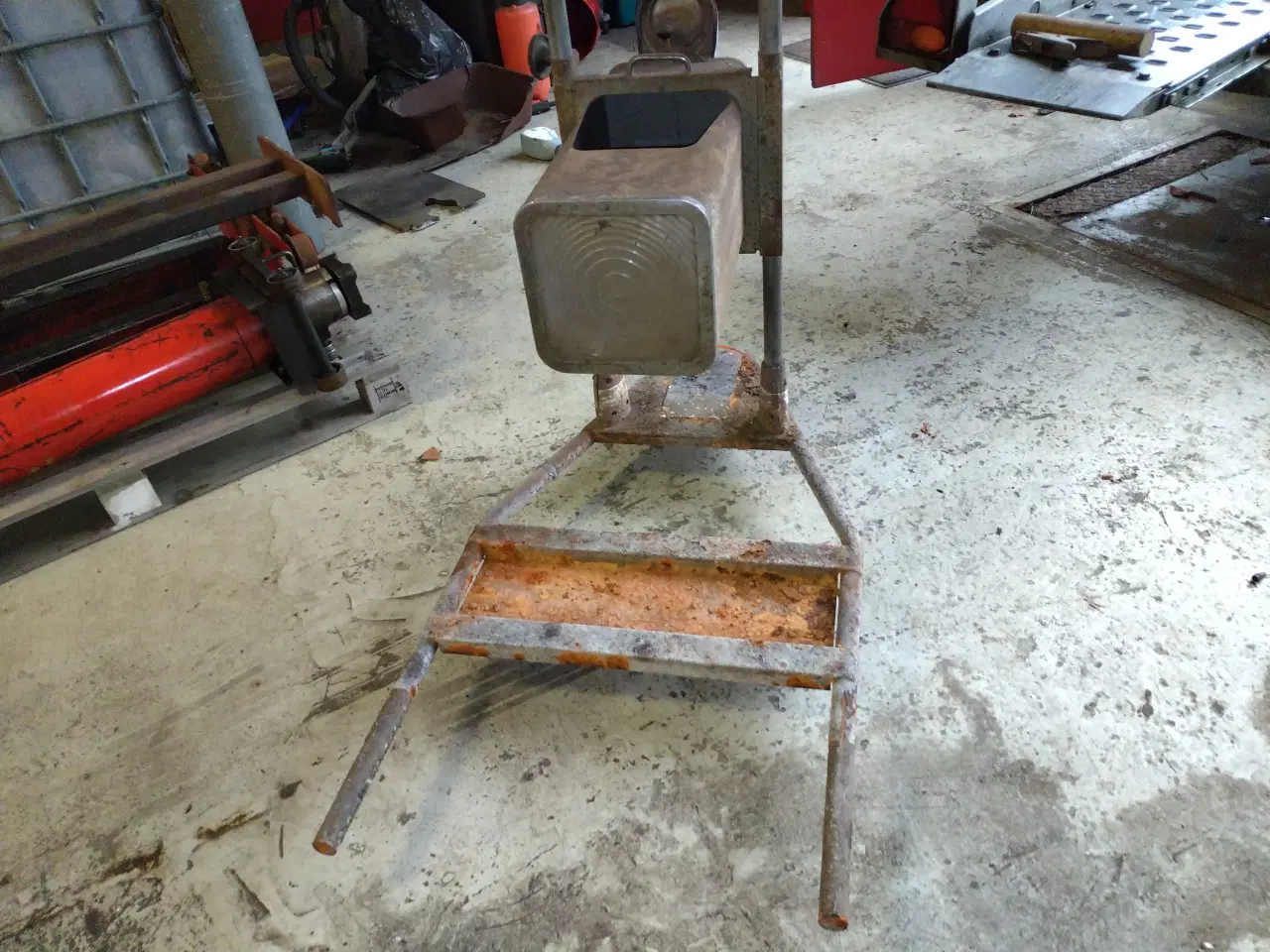 Billede 2 - Klassisk Patineret Lygte Tester LUCAS BEAMSETTER