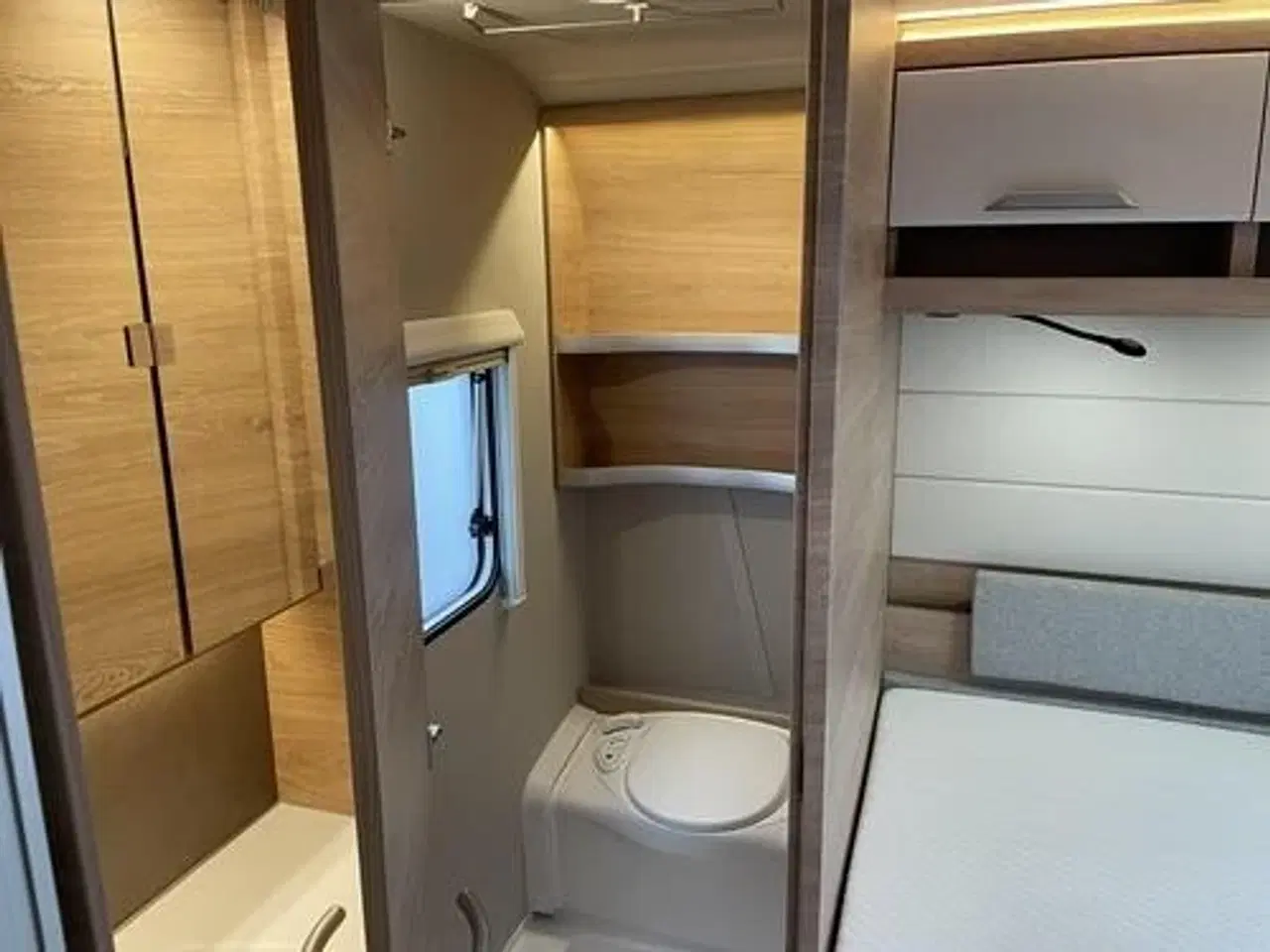 Billede 9 - Knaus SÜDWIND 500 UF 60 YEARS