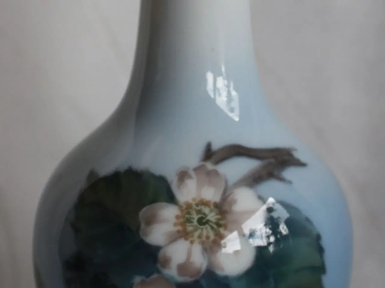 Billede 6 - Vase med brombærranke fra Royal Copenhagen
