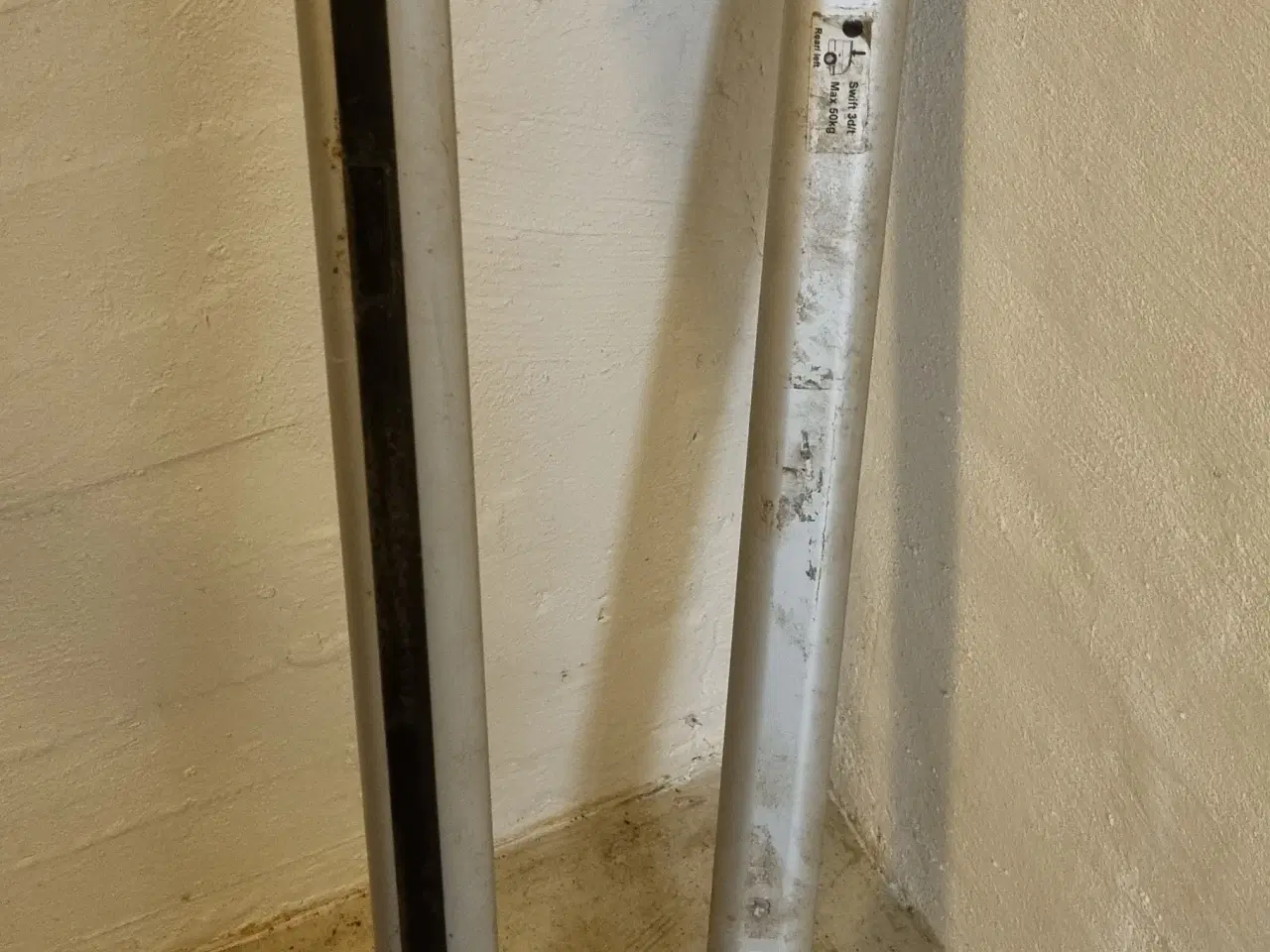 Billede 4 - Tagbøjler med cykelstativ