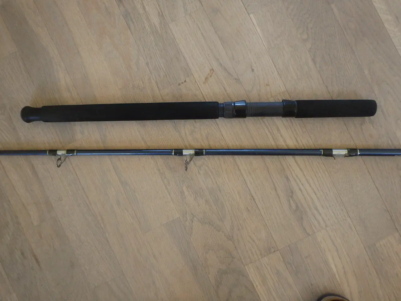 Billede 2 - Fiskestang Mrk. Ron Thomson Energizer 8 fod