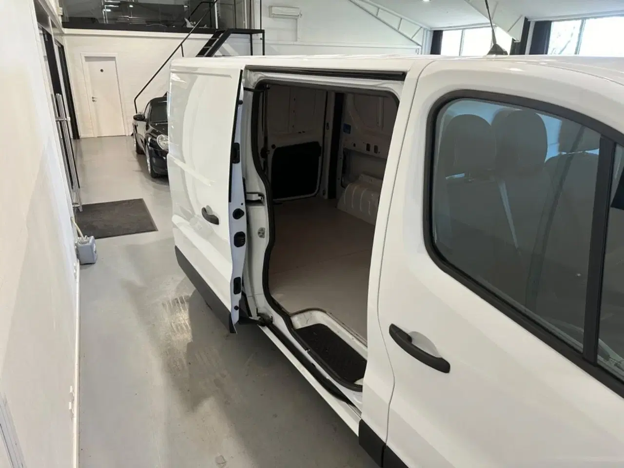 Billede 4 - Nissan NV300 1,6 dCi 125 L2H1 Comfort Van